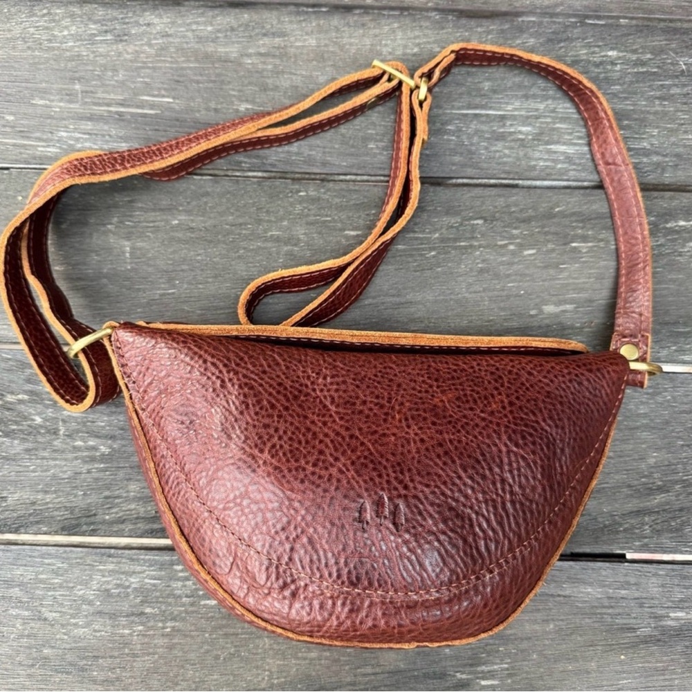 Portland Leather small Koala in Nutmeg